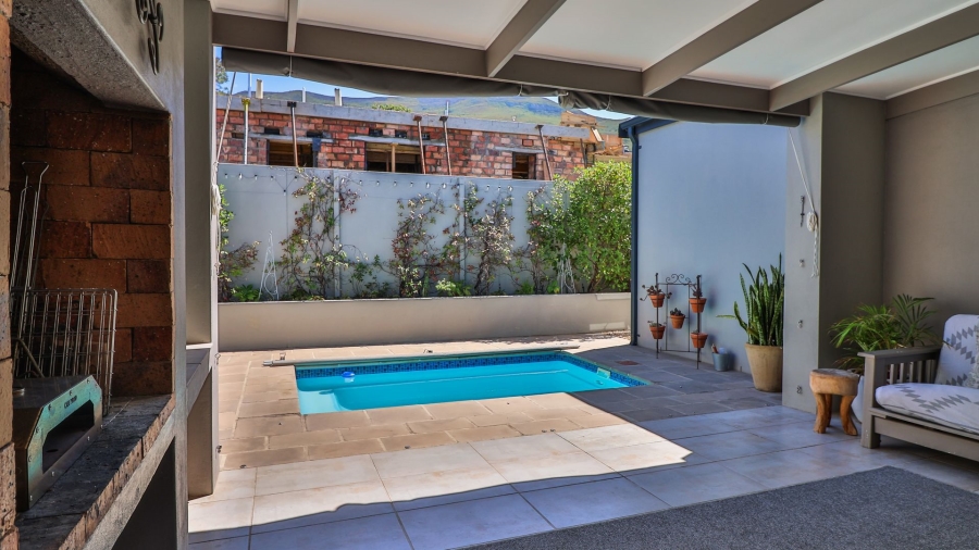 4 Bedroom Property for Sale in Onrus Western Cape